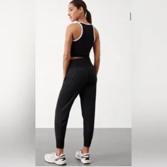 Athleta VENICE HIGH RISE JOGGER black size medium - Picture 2 of 5